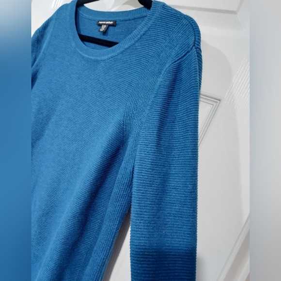 Hilary Radley Blue Crew Neckline Long Sleeve Sweater in Size XL - Picture 9 of 14